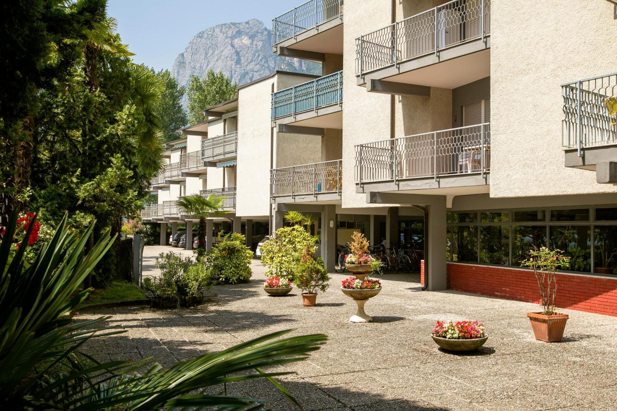 Riva Lago E Spiaggia Apartment 2 - Happy Rentals المظهر الخارجي الصورة